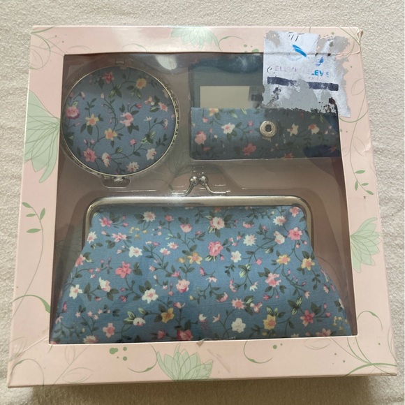 3 Pieces - Floral Blue Kiss-lock Set - Picture 6 of 16